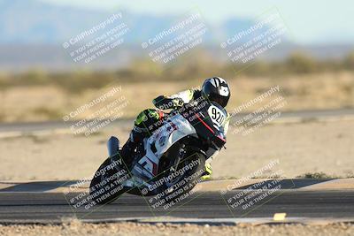 media/Dec-07-2025-CVMA (Sun) [[3e7d2de5dc]]/Race 18-Formula Twins-Formula 40 UL/